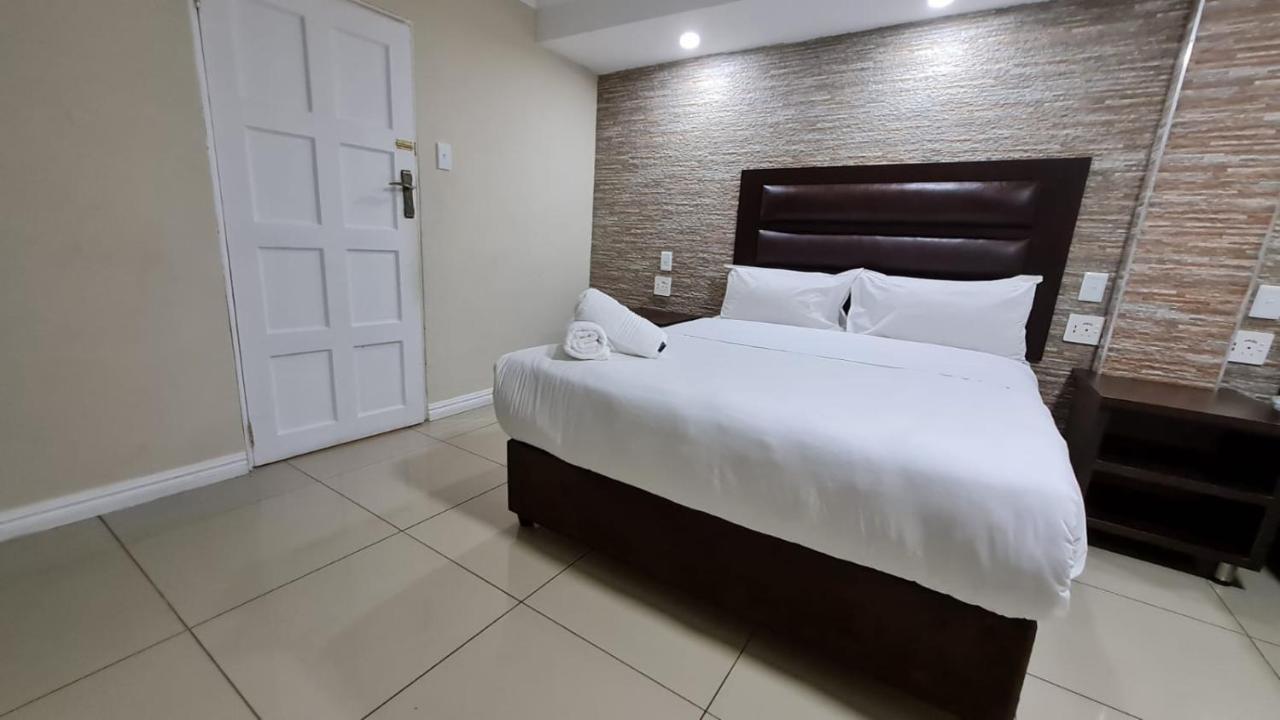 Bayside Hotel Pinetown New Germany Exterior photo
