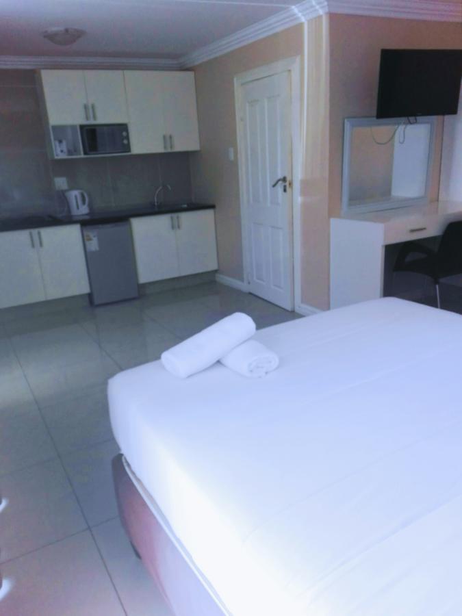 Bayside Hotel Pinetown New Germany Exterior photo
